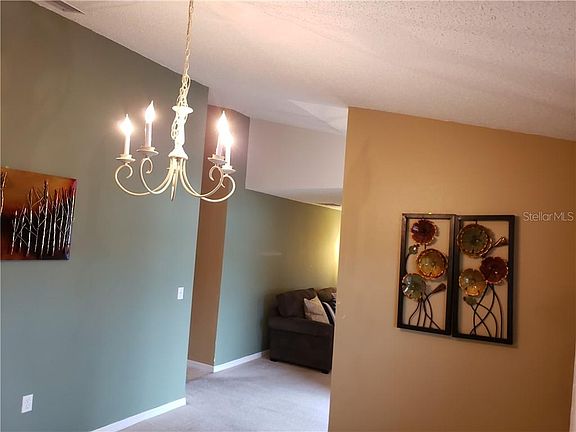 3rd image of 34 Alicante Ct
