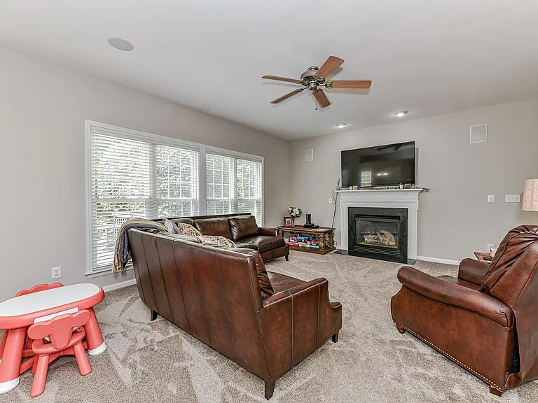 16829 Hampton Trace Rd — Photo 12