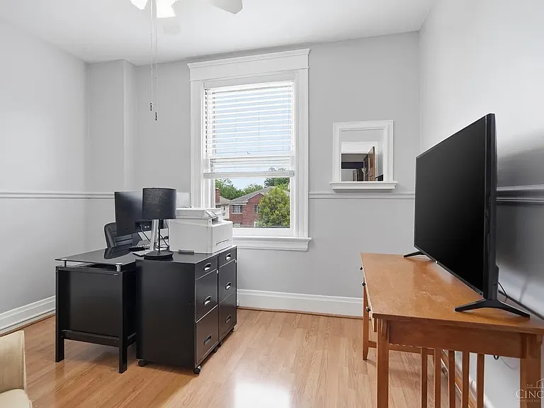 3647 Paxton Ave — Photo 13