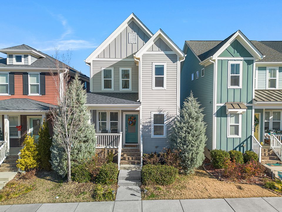 1st image of 748 Groveview Wynd
