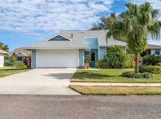 1019 Lake Avoca Dr, Tarpon Springs, FL 34689
