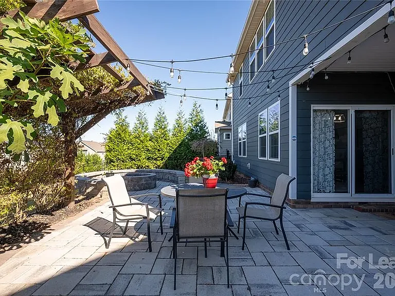 7019 Hamilton Mill Dr — Photo 31