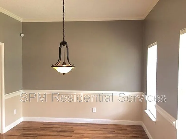 3709 New Colony Dr — Photo 3