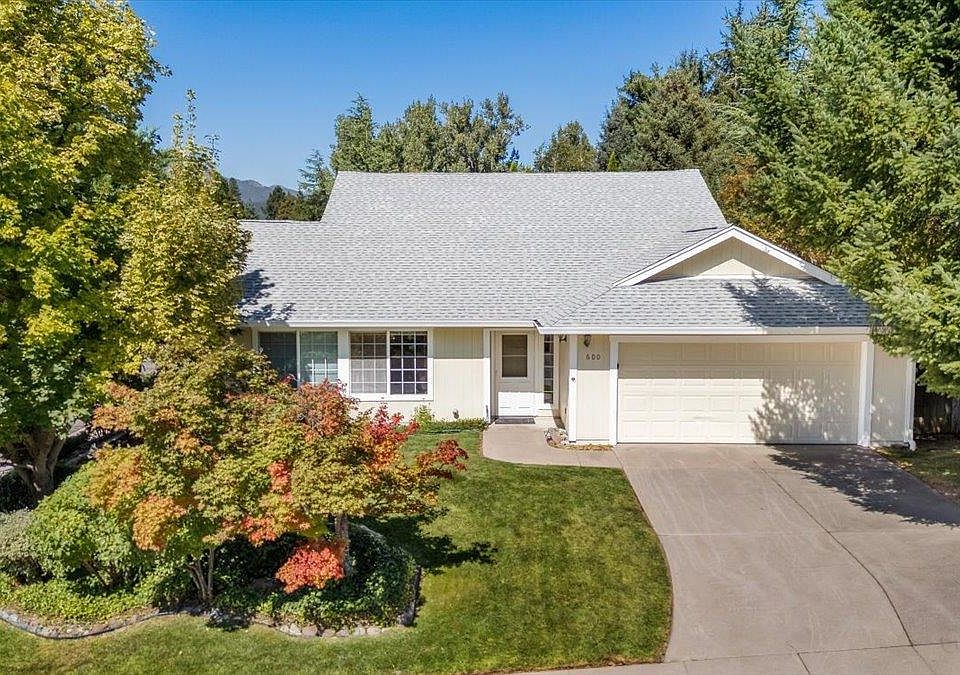 1st image of 600 Mountain View Dr