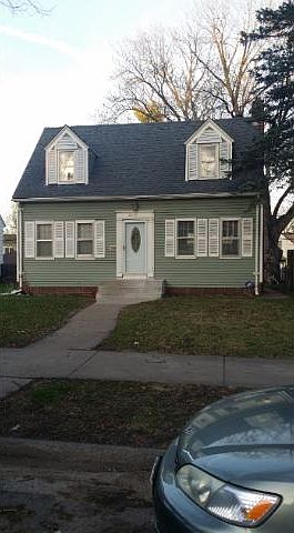 1st image of 2410 Thomas Ave N