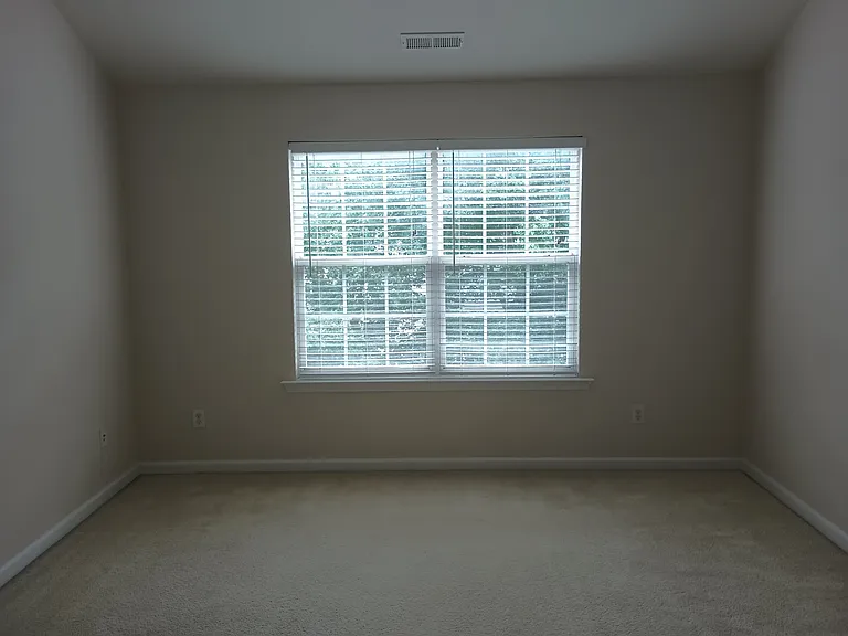 421 Madison Ave — Photo 27