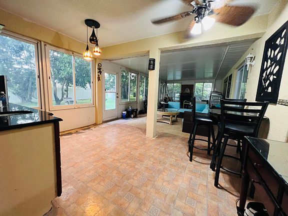 4th image of 574 SW Lucero Drive