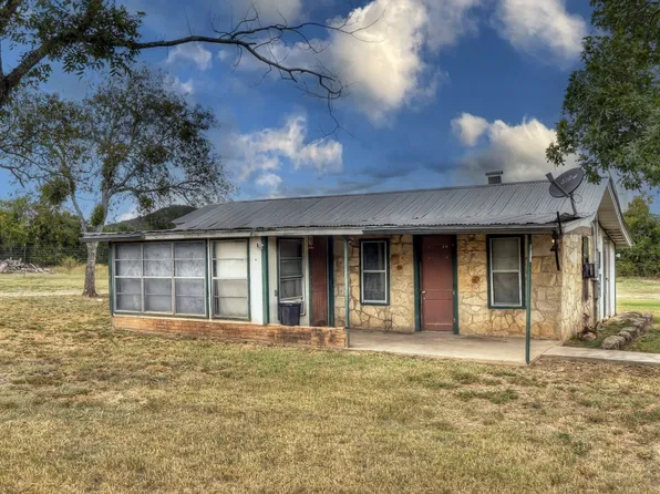 201 7th, Leakey, TX 78873