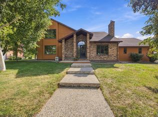 2802 28th Ave S, Fargo, ND 58103