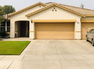 2946 W Vine Ave, Visalia, CA