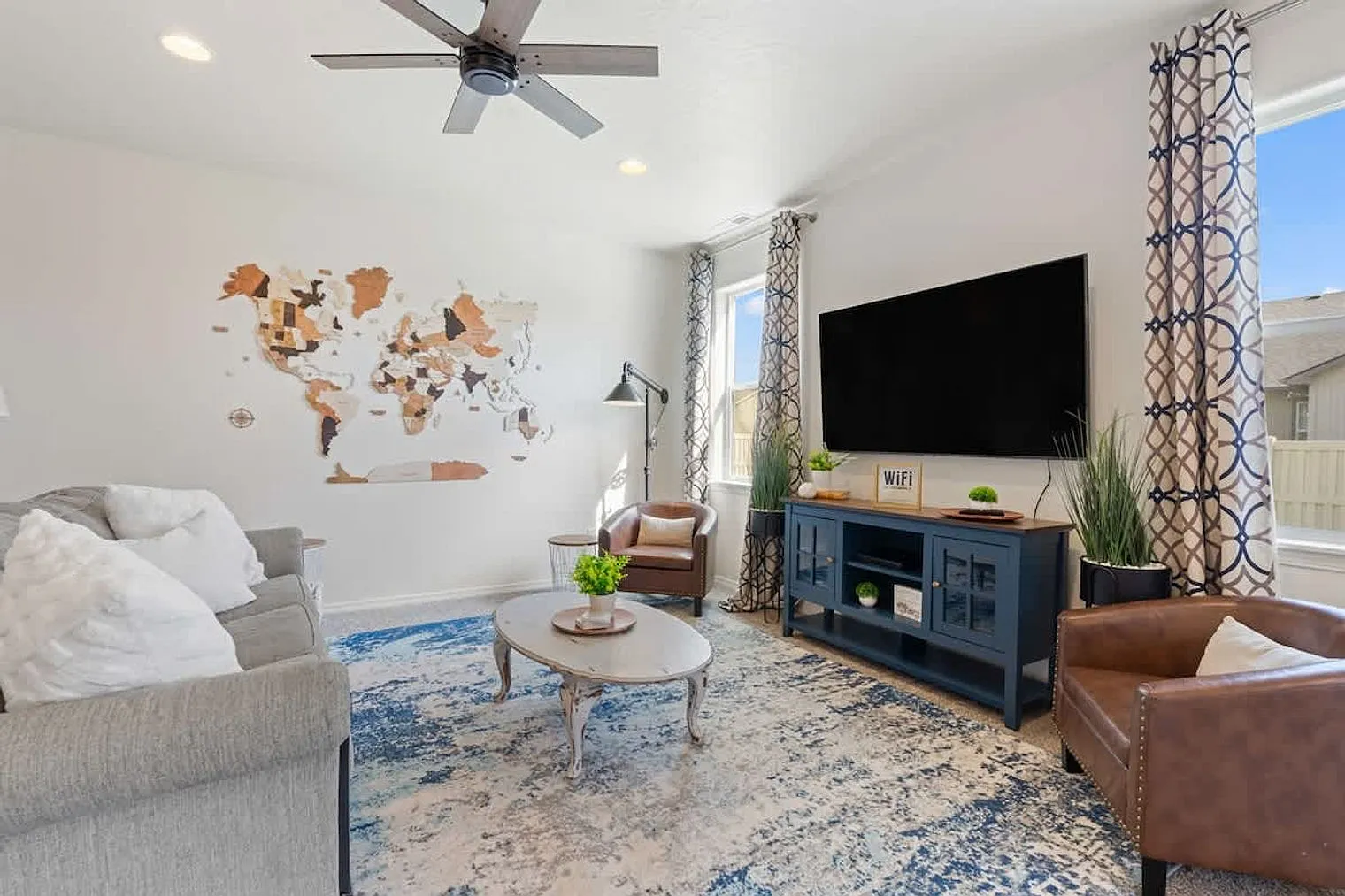 3 bed, 2.0 bath, 1571 sqft, $4,778 — Photo 1