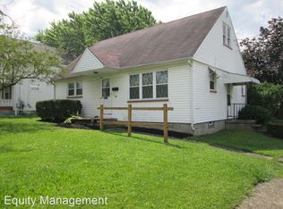 401 Churchill Rd, Girard, OH 44420