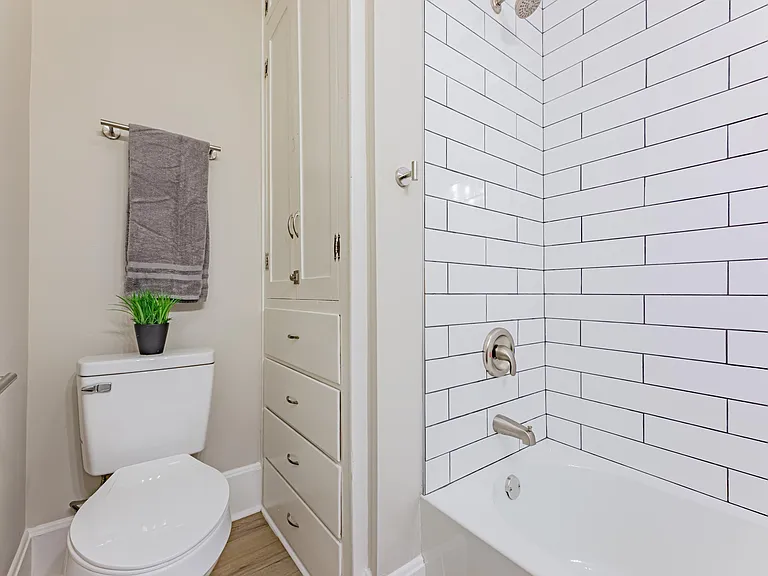 2727 Austin Ave — Photo 21
