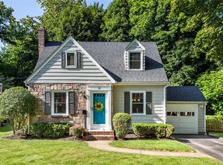 72 Overbrook Rd, Gates, NY 14624