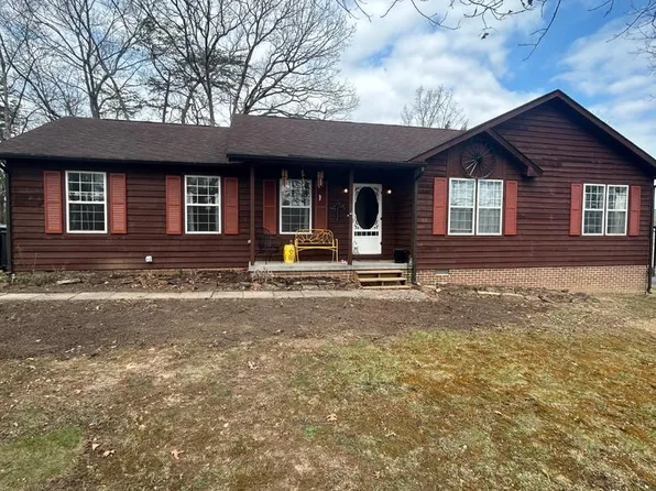 106 Greenwood Ct, Cross Junction, VA 22625