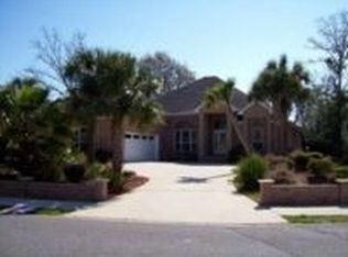 18 Shalimar Dr, Shalimar, FL 32579