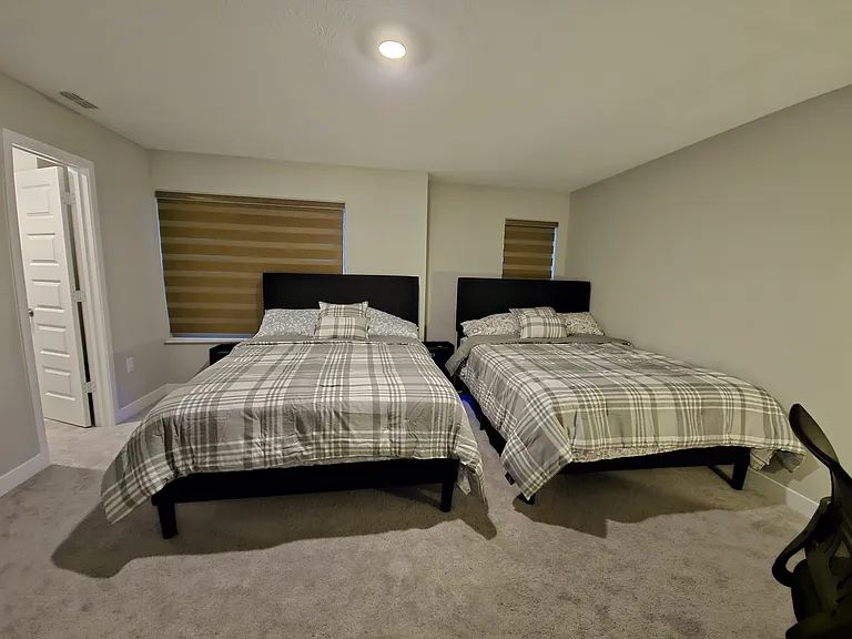 3131 Kent Dr — Photo 30