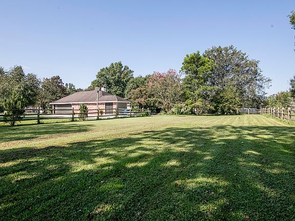 2nd image of 305 Wood Duck Dr
