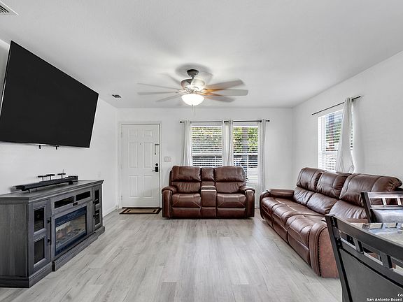 3rd image of 248 N San Felipe