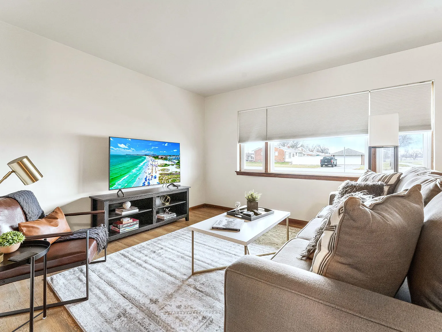1 bed, $1,600 — Photo 2
