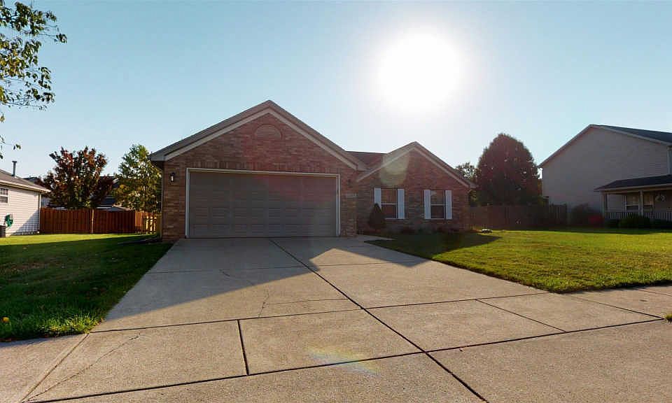 1st image of 4105 Regal Valley Dr