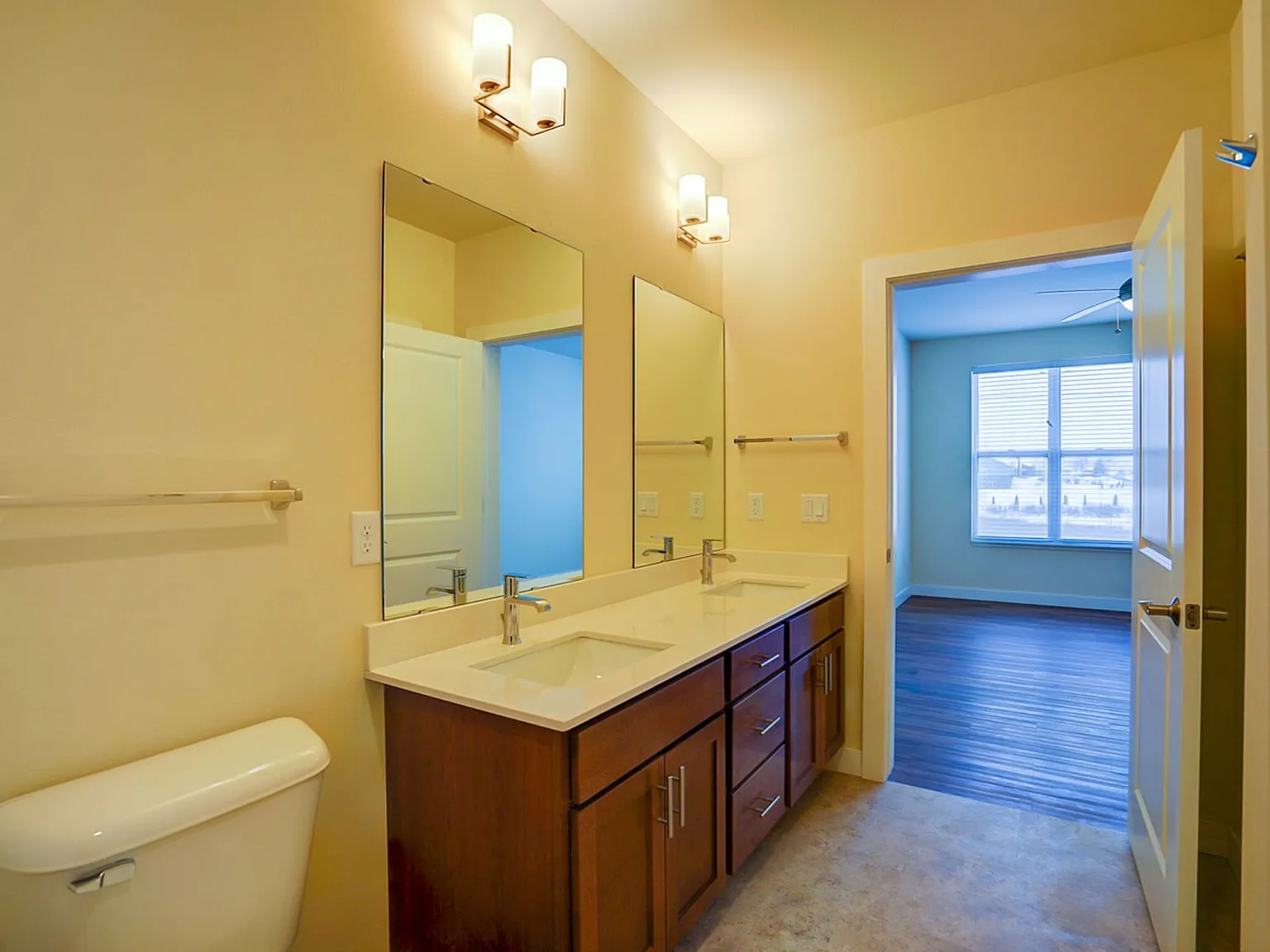 Stonewood - 1270 — Photo 3