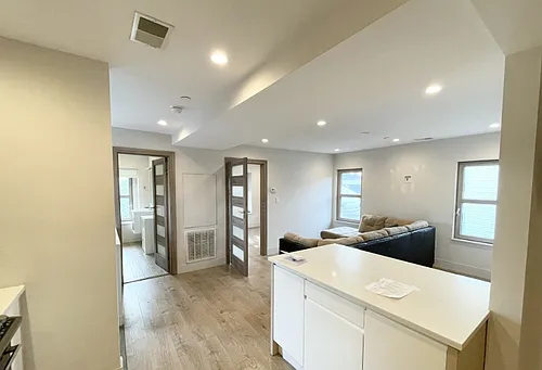 118 Buttonwood St #3 Photo 1