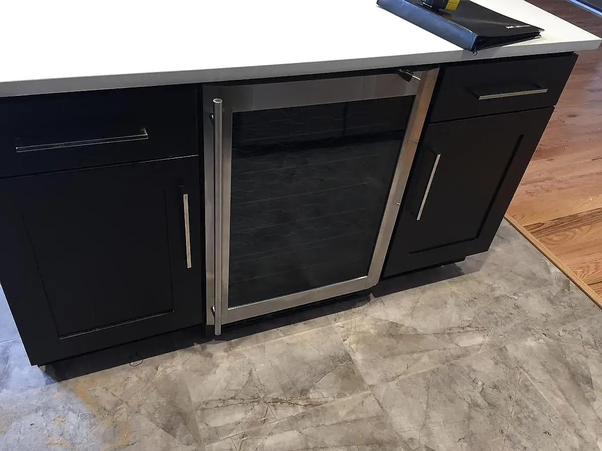 1 bed, 650 sqft, $1,300 — Photo 2