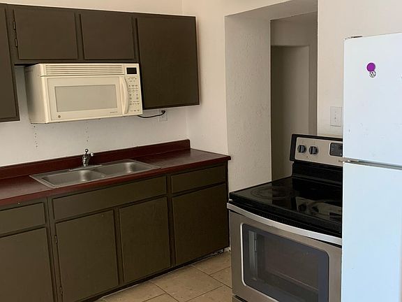 5th image of 1700 Wyoming Ave #D1