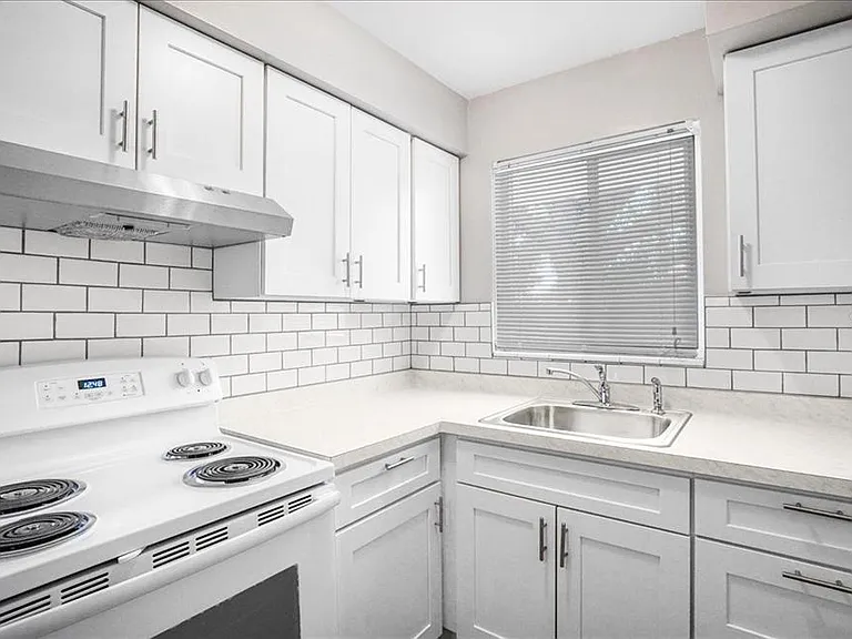 5991 Fairfield Ave S #4 — Photo 5