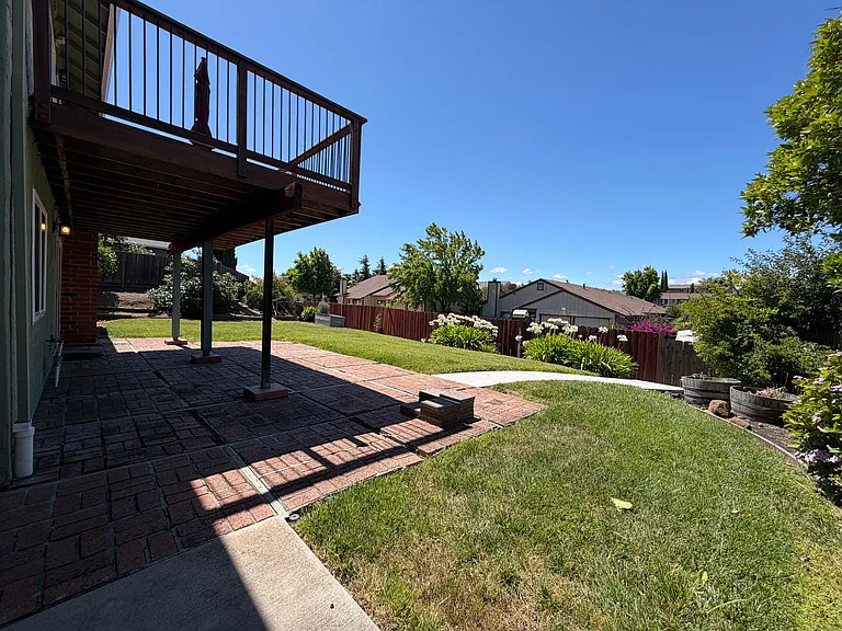 1220 Monte Vista Ct #B — Photo 31