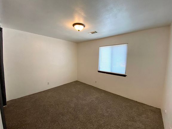 3rd image of 1107 Koch St APT 8