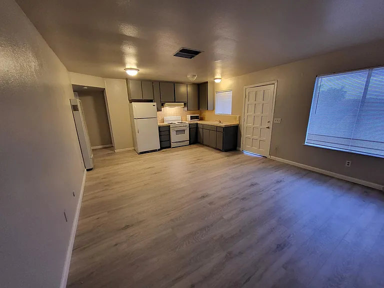 1214 E Clinton Ave #202 — Photo 11