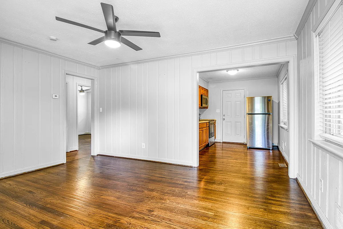 View of the living room and kitchen - 3447 Pierce St #3447