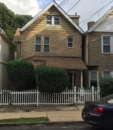 5th image of 17 Catlin Ave
