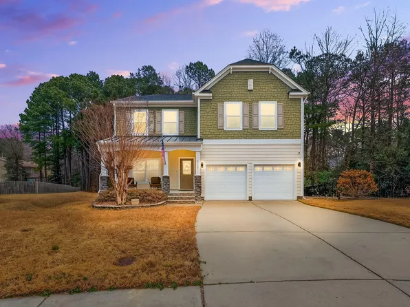 2709 Banks Lake Ct, Fuquay Varina, NC 27526