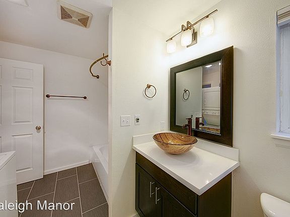 5th image of 12000 15th Ave NE APT 308