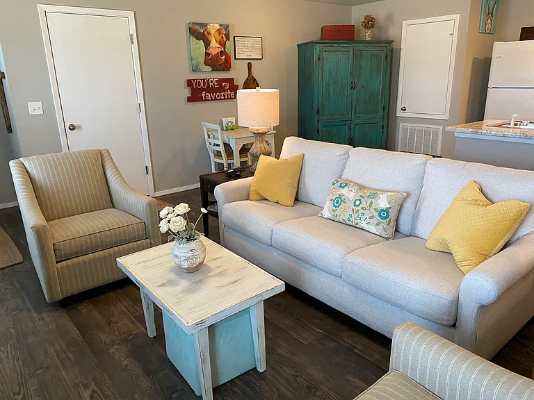 248 E Anabranch Ct #1 — Photo 4
