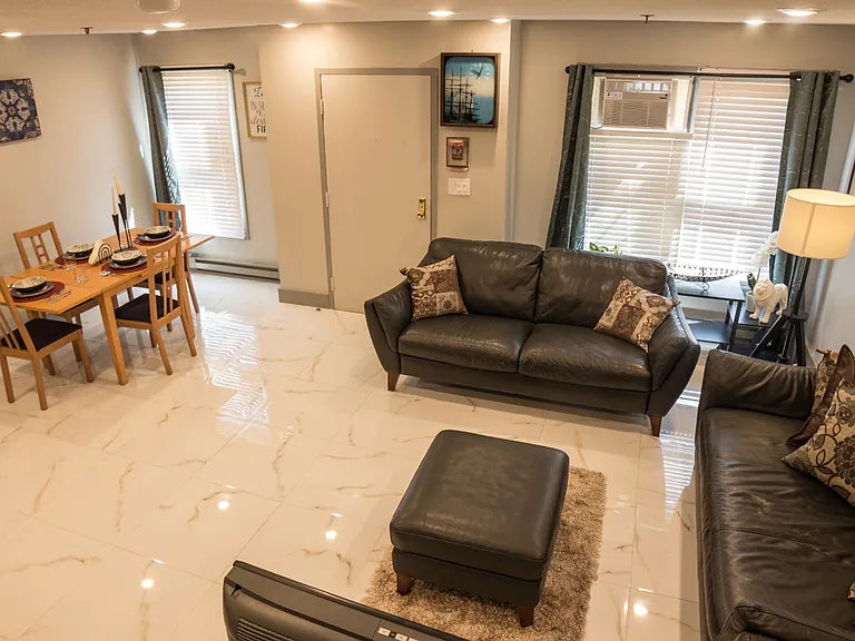 305B8 S Main St #B8 — Photo 8