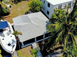 713 SW 7th St, Dania, FL 33004