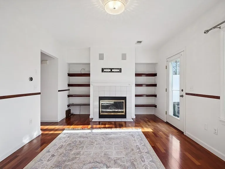 310 Tilden Commons Ln #310 — Photo 6