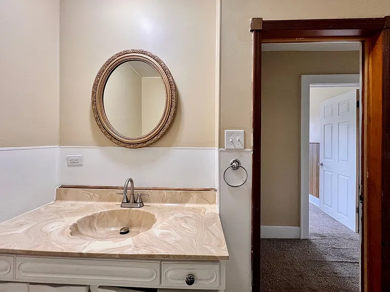 1233 Halstead St — Photo 10