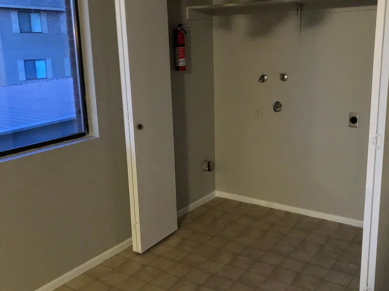 W 360 N — Photo 6