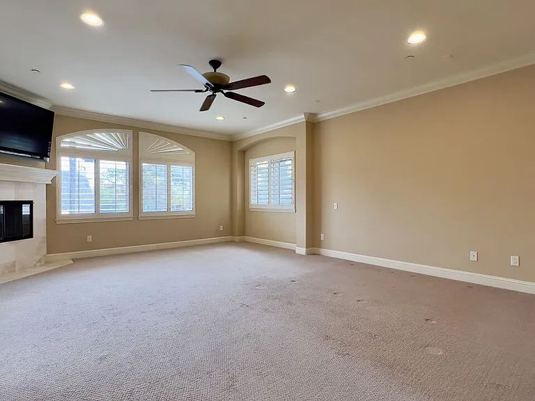 1011 Green Ln — Photo 17