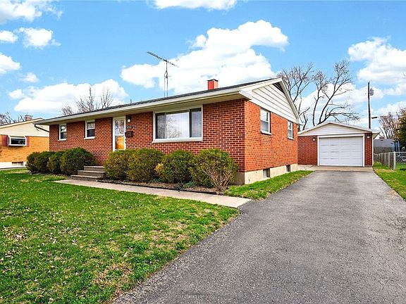 2nd image of 4796 Archmore Dr