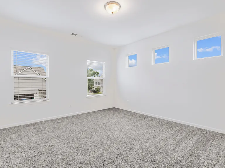 350 Canonbury Dr — Photo 11