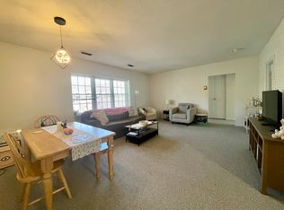 10 Lake Shore Ct APT 3, Brighton, MA 02135