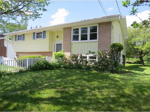 1st image of 1011 Edgebrook Dr