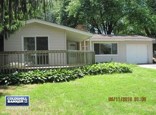 4125 W Lake Shore Dr, Wonder Lake, IL 60097