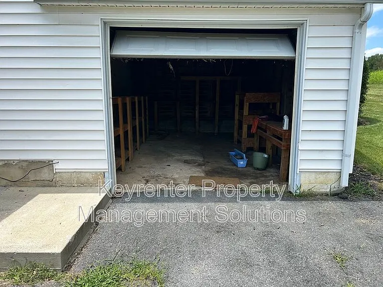 209 Tanner Ln — Photo 47
